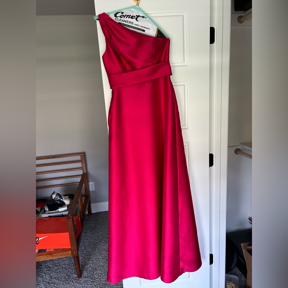 ALFRED SUNG One Shoulder Pink Dress